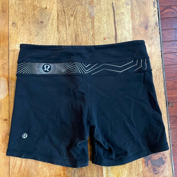 Yoga shorts size 8 good condition cotton spandex